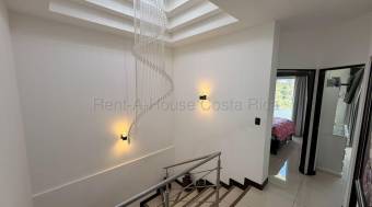 Se vende casa en Santo Domingo Heredia 26-1977