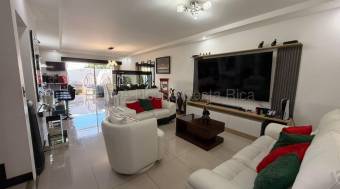 Se vende casa en Santo Domingo Heredia 26-1977
