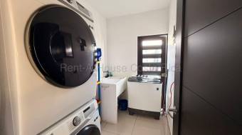 Se vende casa en Santo Domingo Heredia 26-1977
