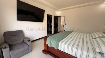 Se vende casa en Santo Domingo Heredia 26-1977