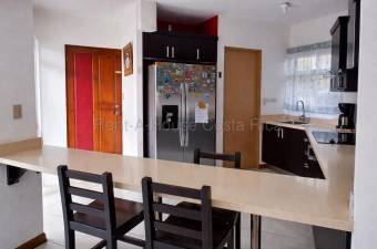 Venta casa de 3 niveles con hermoso paisaje y espacios familiares #26-1812 GS