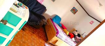 Venta de Casa de 2 Plantas en El Tejar del Guarco. RAH 26-1921