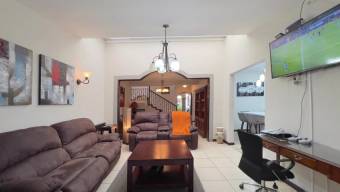 Hermosa Casa en venta en Curridabat MLS 26-945