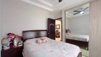 Hermosa Casa en venta en Curridabat MLS 26-945
