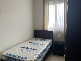 Casa en venta moderna con piscina interna y doble altura #26-713 GS