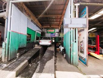 Taller lubricentro en venta sobre ruta principal en Desamparados #26-980 GS, $ 695,000, 1, San José, Desamparados
