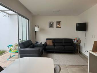 Casa en venta en condominio exclusivo de San Antonio de Escazú #26-706 GS