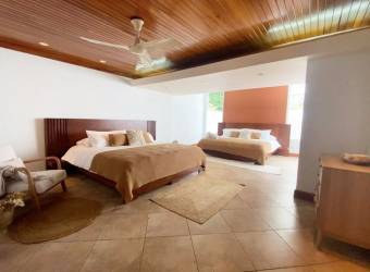 Alquiler de Casa en San Rafael de Escazú.