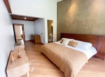 Alquiler de Casa en San Rafael de Escazú.