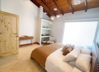 Alquiler de Casa en San Rafael de Escazú.