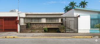 House for sale, Barrio Don Bosco 350 sq. mts