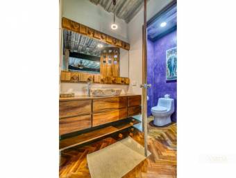 MODERN HOUSE FOR SALE IN SANTA ANA WITH VIEWS OF THE CENTRAL VALLEY