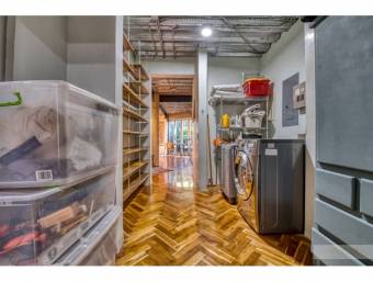 MODERN HOUSE FOR SALE IN SANTA ANA WITH VIEWS OF THE CENTRAL VALLEY