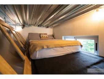 MODERN HOUSE FOR SALE IN SANTA ANA WITH VIEWS OF THE CENTRAL VALLEY