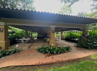 Venta de Lote en Mora-Colón. RAH 26-1982