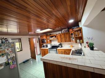 Venta de Casa en Barva-San Pedro. RAH 26-1973