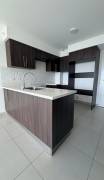 Se alquila apartamento en San Pablo Heredia 26-1983