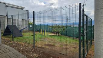 Se vende casa en Ulloa Heredia 26-1777