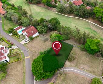 Lote plano de 997 m2 en venta en Condominio Bajo Par, dentro de Ciudad Hacienda Los Reyes