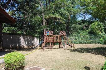 Se vende casa en Santa Ana San José 24-1647