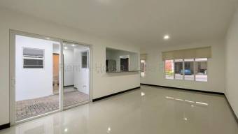 Se vende casa en San Antonio Escazú 26-1761