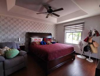Se vende casa en San Pablo Heredia 25-1004