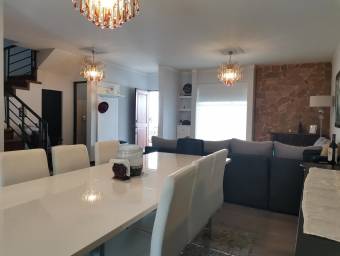 Se vende casa en San Pablo Heredia 25-1004