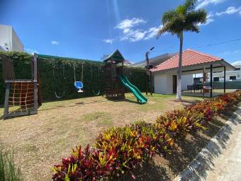 Se vende casa en San Rafael Escazú 26-522