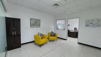 Venta de Exclusiva Propiedad Comercial en Plaza Murano-Santa Ana.