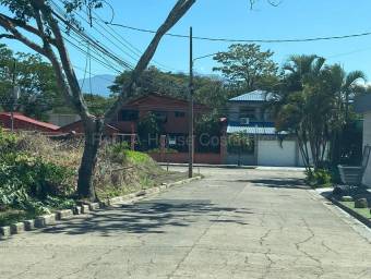 OPORTUNIDAD BELLA CASA EN ALQUILER  EN SANTA ANA  MP 26-1963