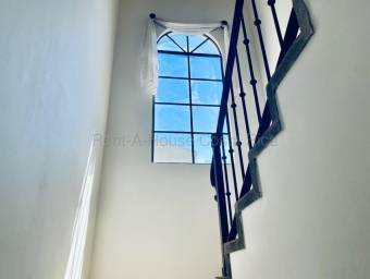 OPORTUNIDAD BELLA CASA EN ALQUILER  EN SANTA ANA  MP 26-1963