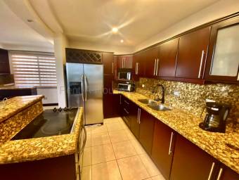 OPORTUNIDAD BELLA CASA EN ALQUILER  EN SANTA ANA  MP 26-1963