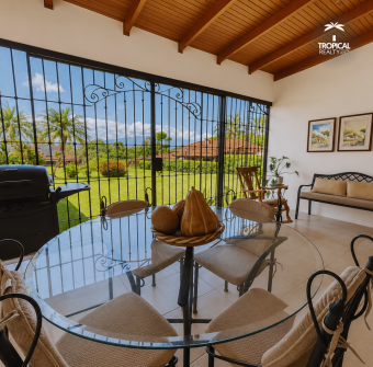 Casa Remodelada de Una Planta en Venta en Piedades de Santa Ana con Amplio Terreno y Privacidad