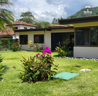 Casa Remodelada de Una Planta en Venta en Piedades de Santa Ana con Amplio Terreno y Privacidad