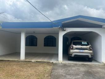 Casa con piscina y jacuzzi en venta en El Tambor de Alajuela #26-876 GS