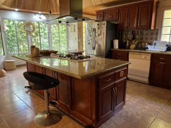 Venta de Propiedad lujosa en Hacienda Los Reyes - La Guácima. RAH 26-1951