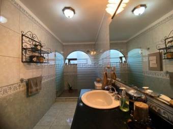 Venta de Casa en San Rafael-Ángeles, Heredia. RAH 26-1942