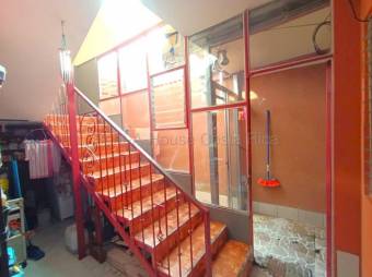 Venta de Casa de 2 Plantas en El Tejar del Guarco.