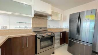 Se alquila apartamento en Escazú San José 26-1986
