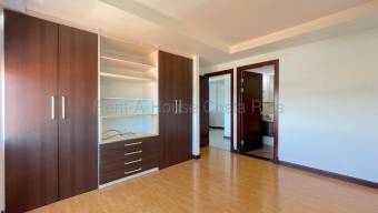 Se alquila apartamento en Escazú San José 26-1986