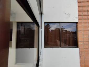 Se vende apartamento en Hospital San José 25-727
