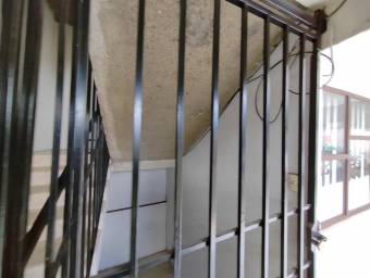 Se vende apartamento en Hospital San José 25-727