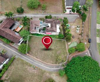 Lote plano de 887 m2 en venta en Condominio Bajo Par, dentro de Ciudad Hacienda Los Reyes