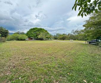 Lote plano de 887 m2 en venta en Condominio Bajo Par, dentro de Ciudad Hacienda Los Reyes