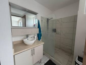 Se vende casa en Ulloa Heredia 26-1989