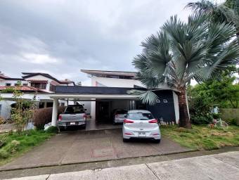Se vende casa en Santo Domingo Heredia 26-280