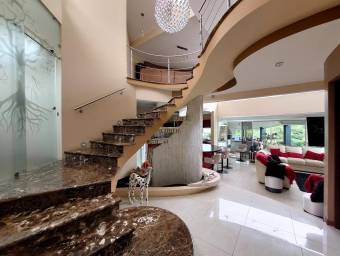 Se vende casa en Santo Domingo Heredia 26-280