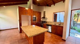 CASA EN VENTA ESCAZU JABONCILLOS