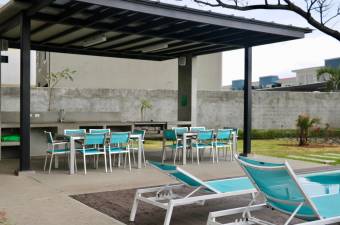 Se vende apartamento en Heredia #26-698