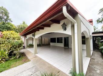 VENTA DE CASA DE 5 HABITACIONES, BARRIO JESÚS, ATENAS, ALAJUELA
